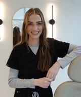Book an Appointment with Nikole Cluff at DeeTox - Burlington