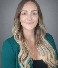 Book an Appointment with Stephanie Hynes for Medical Aesthetics