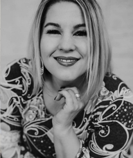 Book an Appointment with Renae Arias for Holistic Skin & Beauty Therapy