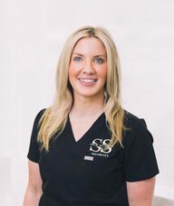 Book an Appointment with Hannah Eckler for Consultation