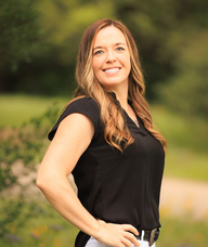 Book an Appointment with Shellie Williams for Consultation