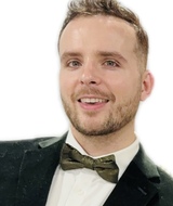 Book an Appointment with Michael Bardini at Vibrant Niche (Seaport Ct)