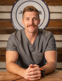 Dr. Ryan Klopfer null